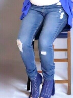 Guess Women's Low Rise Then I'm Skinny Blue Jeans Size 31